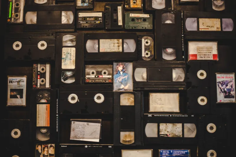 The Friday Night Ritual: What We Surrendered When Browsing Became Scrolling